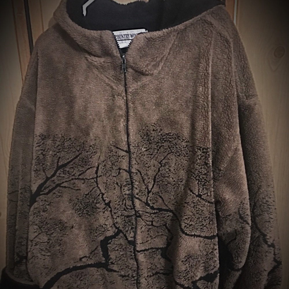 Country Woods Woman’s Hooded fluffy Coat